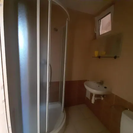 Chata Beze منزل ريفي Štúrovo